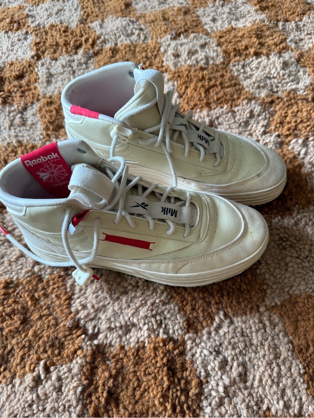 Reebok Women's Mid-Top Sneaker in Cream with Red Accent